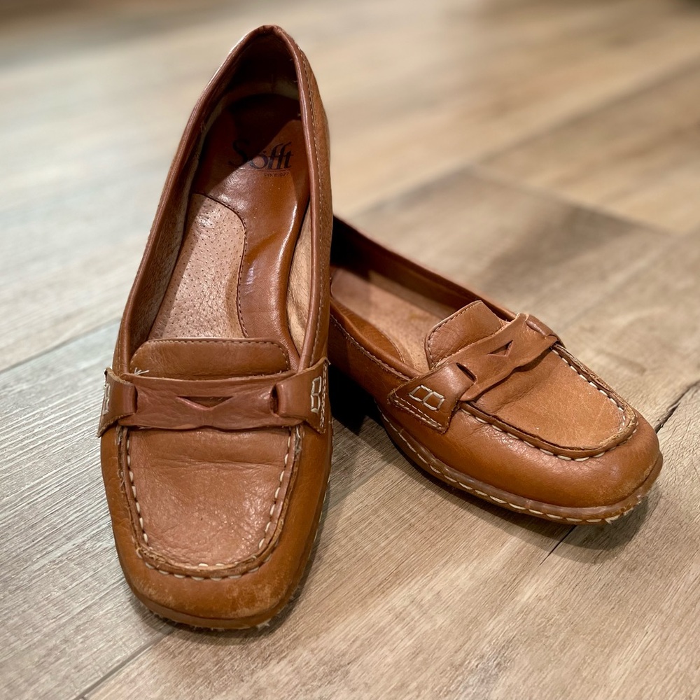 Sofft Women's Tan Leather Loafers